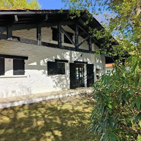 Вилла Yeyeyette Андерно-ле-Бэн