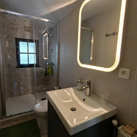 Yeyeyette Spacieuse 6 A 8 Personnes Villa
